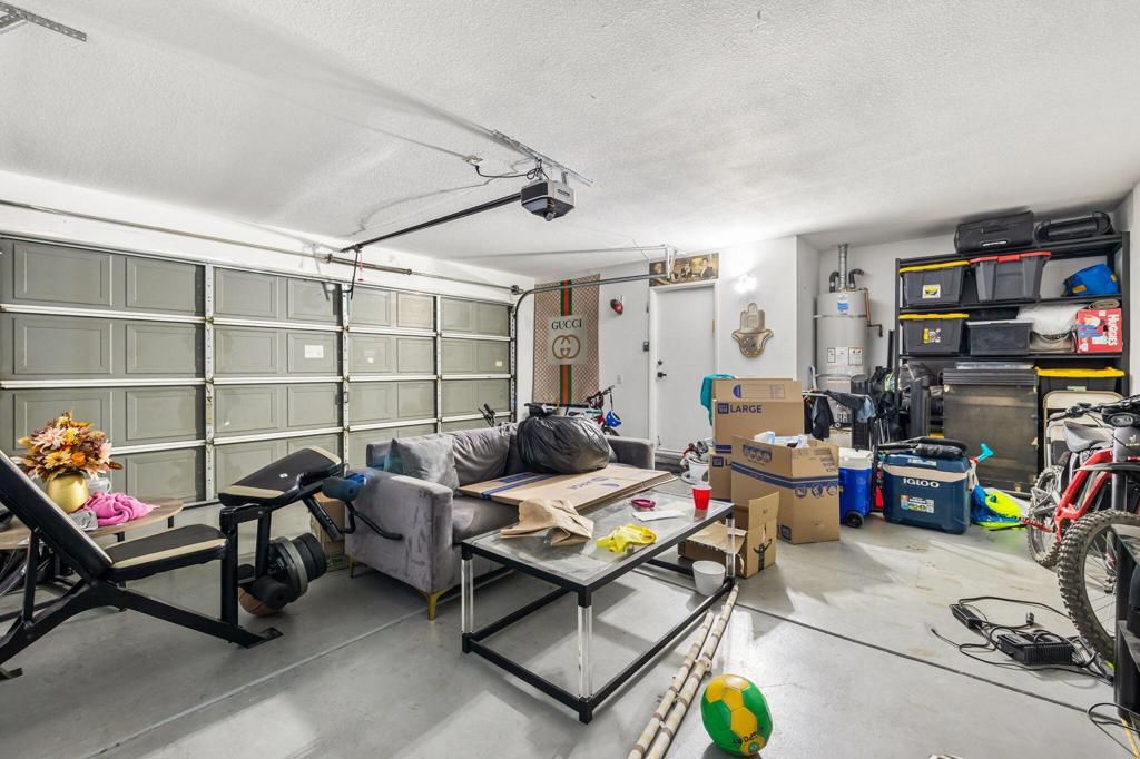 Image 28 of property listing at 37851 Hollister Drive, Palm Desert, CA 92211
