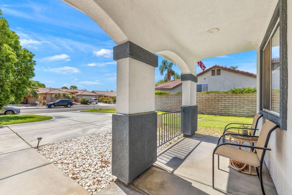 Image 5 of property listing at 37851 Hollister Drive, Palm Desert, CA 92211