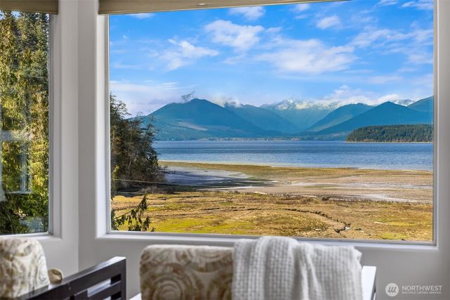 11290 Anderson Landing NW, Silverdale, WA 98383