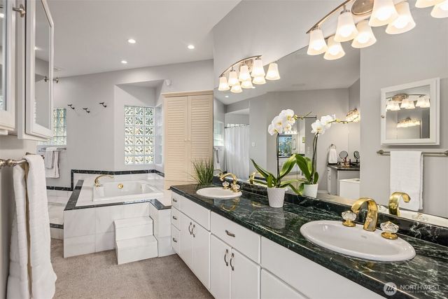 11290 Anderson Landing NW, Silverdale, WA 98383