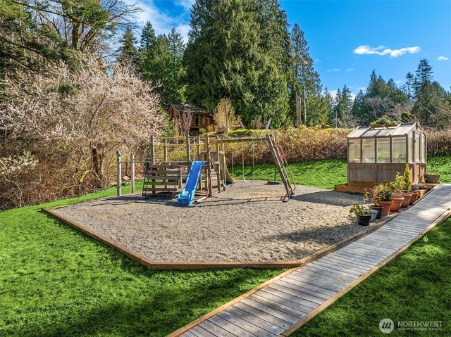 11290 Anderson Landing NW, Silverdale, WA 98383