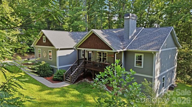72 Summer Shade Court, Hendersonville, NC 28792
