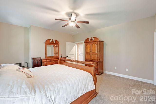 72 Summer Shade Court, Hendersonville, NC 28792