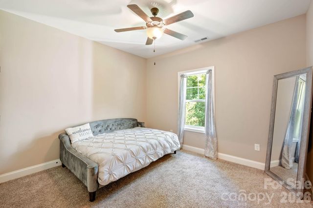 72 Summer Shade Court, Hendersonville, NC 28792