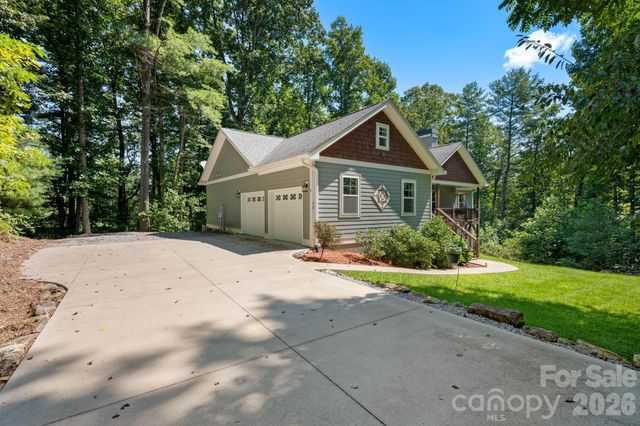 72 Summer Shade Court, Hendersonville, NC 28792