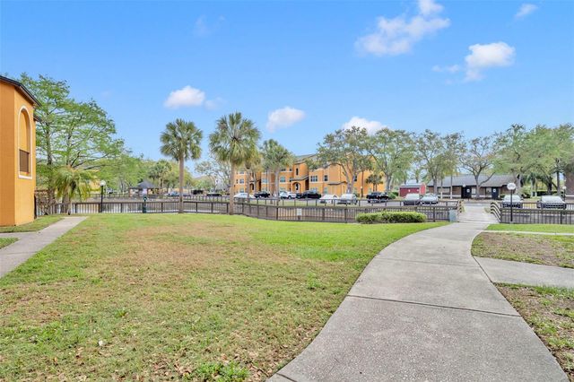 4512 COMMANDER DRIVE 1712, Orlando, FL 32822