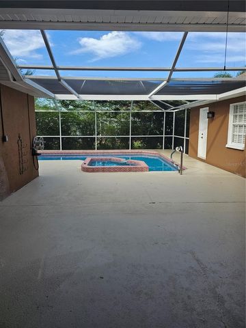 417 LAKE OF THE WOODS DRIVE, Venice, FL 34293