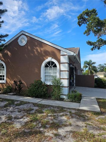 417 LAKE OF THE WOODS DRIVE, Venice, FL 34293