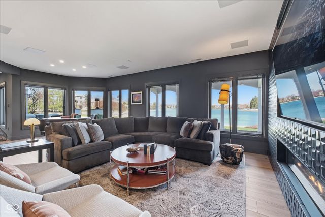 12283 Heatherstone Place, Carmel, IN 46033