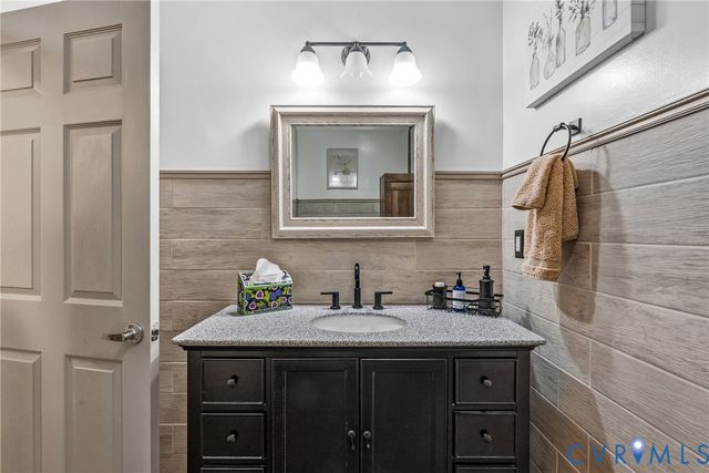 8531 Adkins Rd, Charles City, VA 23030