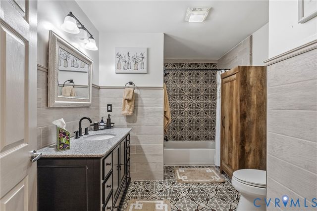 8531 Adkins Rd, Charles City, VA 23030