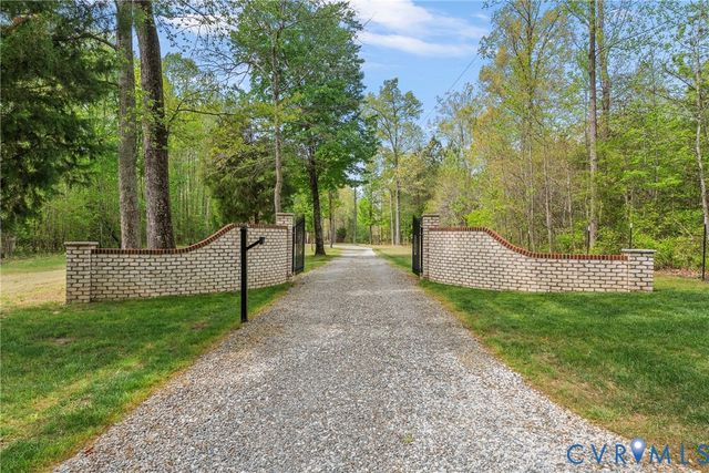 8531 Adkins Rd, Charles City, VA 23030