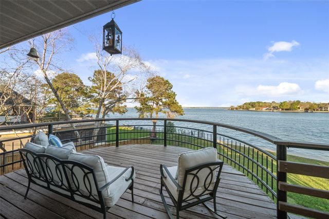 11819 Thoreau Drive, Montgomery, TX 77356