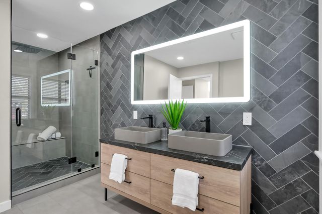 11819 Thoreau Drive, Montgomery, TX 77356