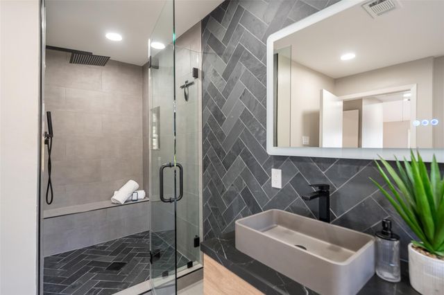 11819 Thoreau Drive, Montgomery, TX 77356