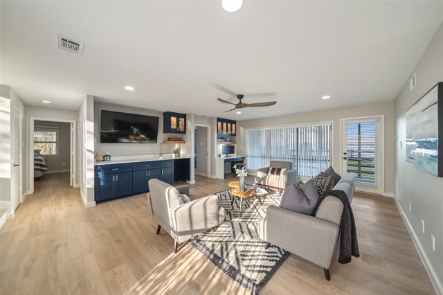 11819 Thoreau Drive, Montgomery, TX 77356