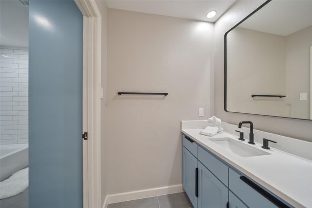 11819 Thoreau Drive, Montgomery, TX 77356