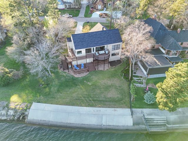 11819 Thoreau Drive, Montgomery, TX 77356