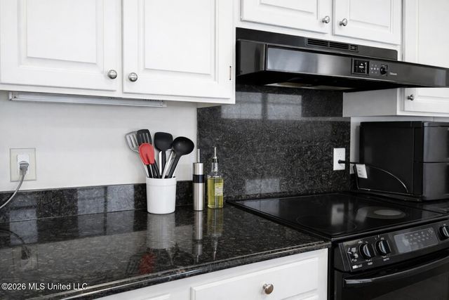 1 Pecan Way, Natchez, MS 39120