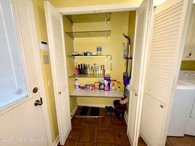 1 Pecan Way, Natchez, MS 39120