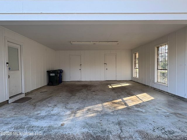 1 Pecan Way, Natchez, MS 39120