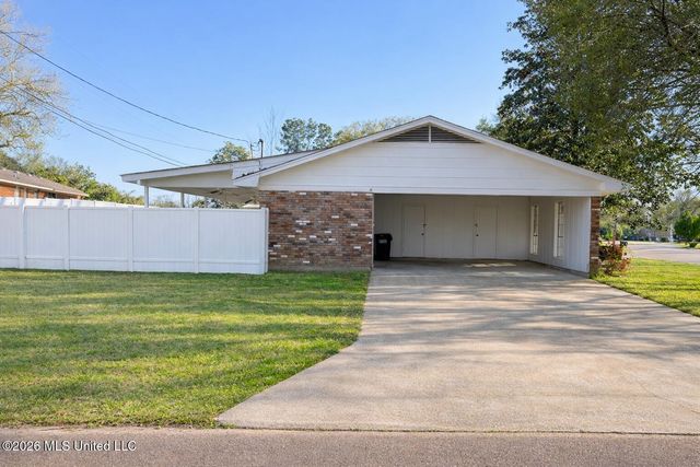 1 Pecan Way, Natchez, MS 39120