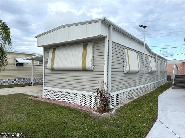 20581 River DR, Estero, FL 33928