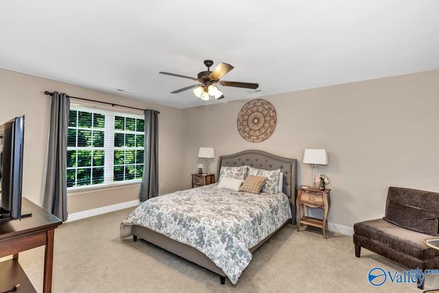 230 Bishop Farm Way NW, Huntsville, AL 35806