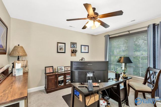 230 Bishop Farm Way NW, Huntsville, AL 35806