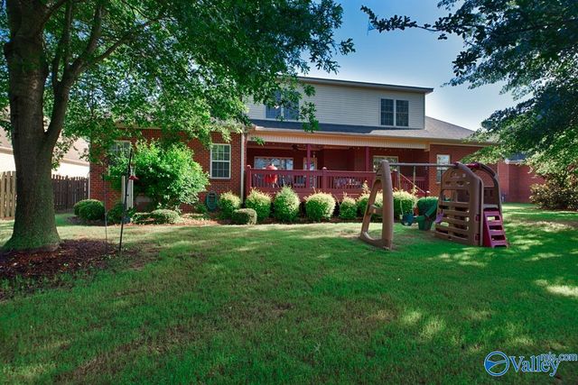 230 Bishop Farm Way NW, Huntsville, AL 35806