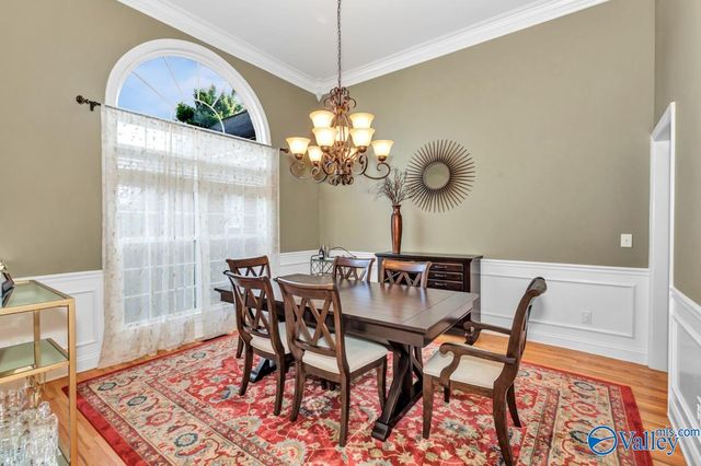 230 Bishop Farm Way NW, Huntsville, AL 35806