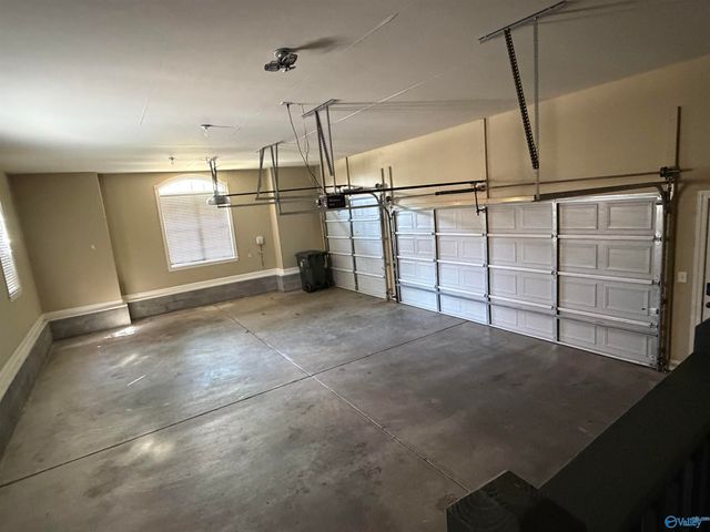 230 Bishop Farm Way NW, Huntsville, AL 35806