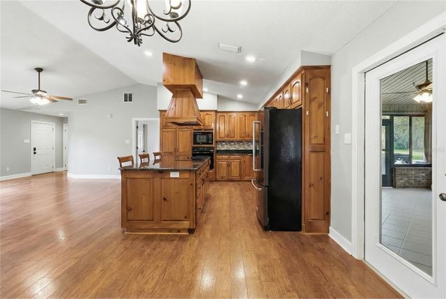 2331 D R BRYANT ROAD, Lakeland, FL 33810