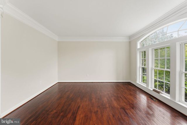 9215 SHAFERS MILL DR, Frederick, MD 21704