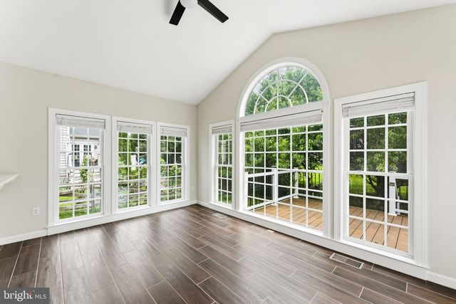 9215 SHAFERS MILL DR, Frederick, MD 21704