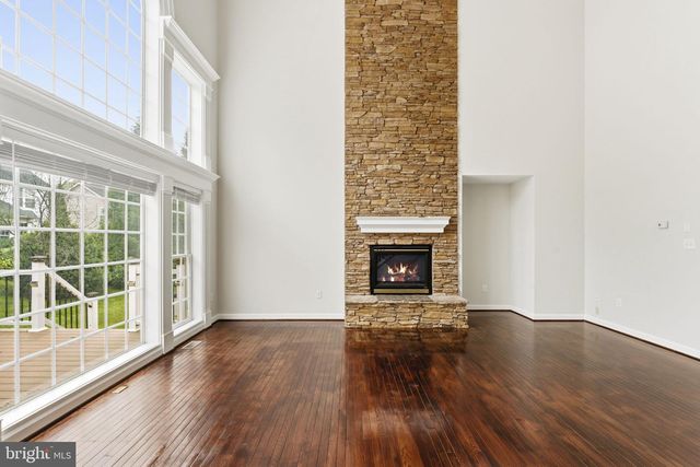9215 SHAFERS MILL DR, Frederick, MD 21704