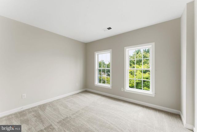 9215 SHAFERS MILL DR, Frederick, MD 21704