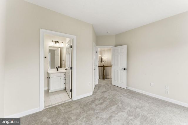 9215 SHAFERS MILL DR, Frederick, MD 21704