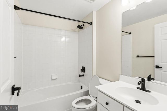9215 SHAFERS MILL DR, Frederick, MD 21704