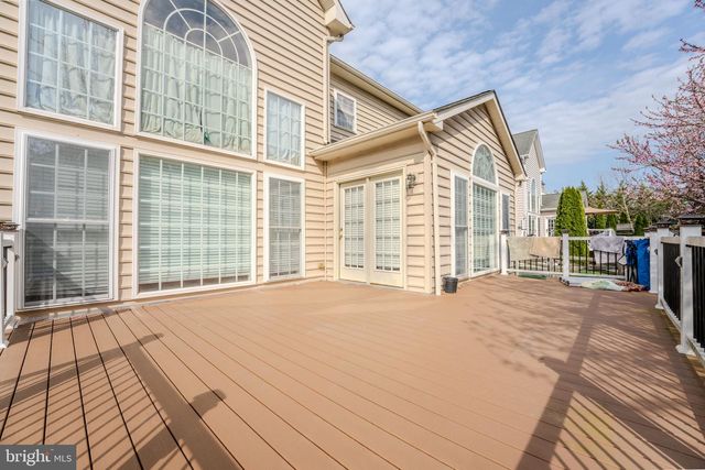 9215 SHAFERS MILL DR, Frederick, MD 21704