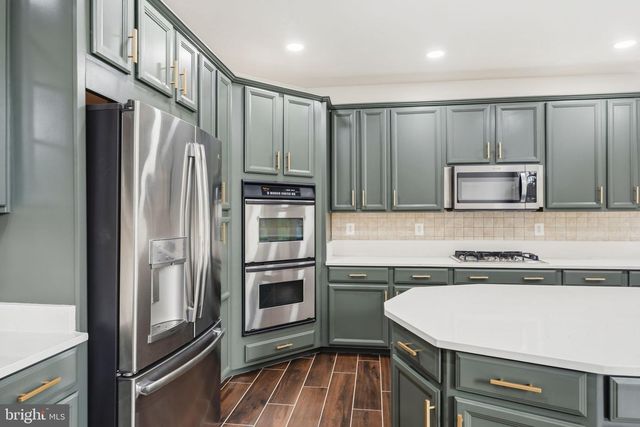 9215 SHAFERS MILL DR, Frederick, MD 21704