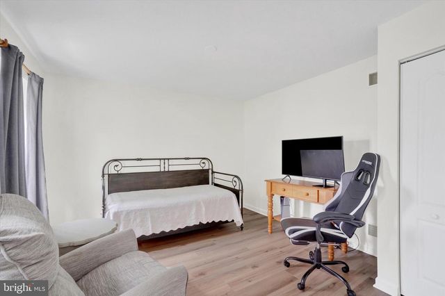1190 CHERIMOYA ST, York, PA 17404