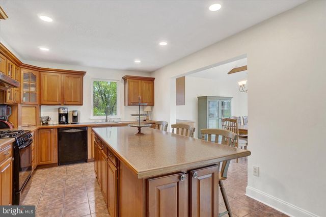 1190 CHERIMOYA ST, York, PA 17404