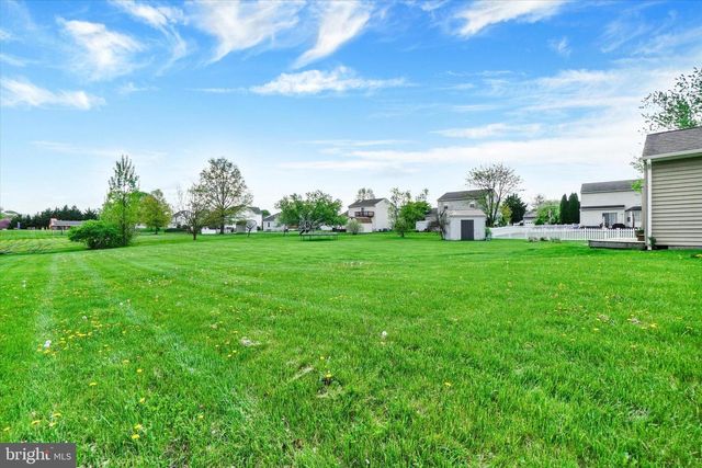 1190 CHERIMOYA ST, York, PA 17404
