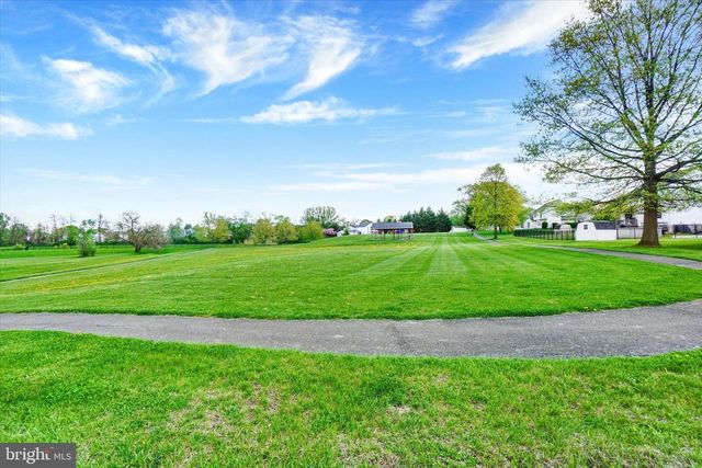 1190 CHERIMOYA ST, York, PA 17404