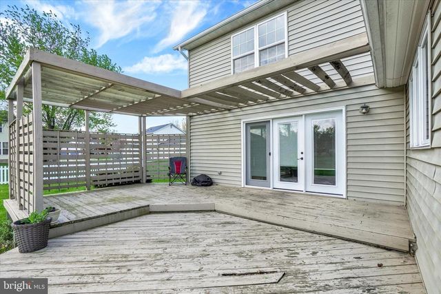 1190 CHERIMOYA ST, York, PA 17404