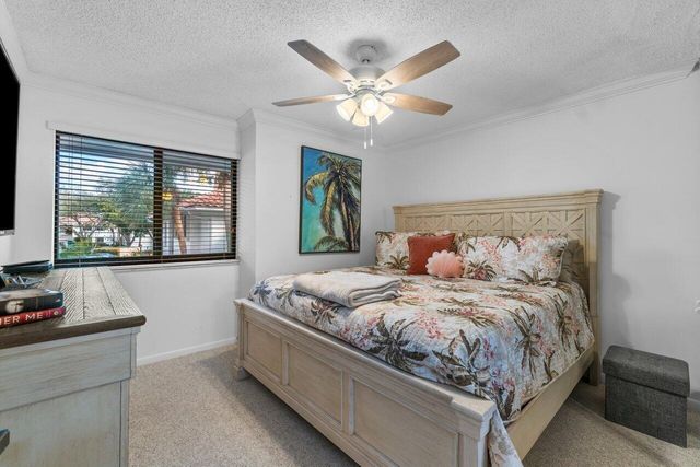 50 PELICAN POINTE Drive 2050, Delray Beach, FL 33483