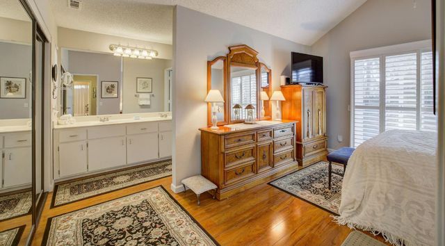 15 Coyle Creek Cir, Fair Oaks, CA 95628