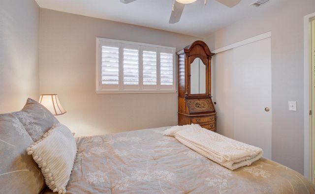 15 Coyle Creek Cir, Fair Oaks, CA 95628