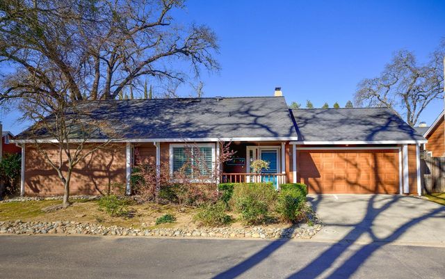 15 Coyle Creek Cir, Fair Oaks, CA 95628